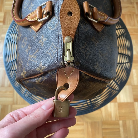 LV Speedy 30 - Picture 8 of 12